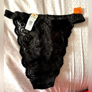 Women’s black thong panties 2x